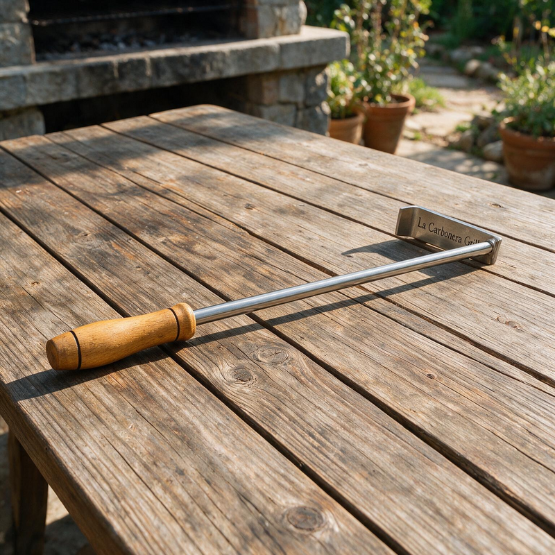 Cargue la imagen en el visor de la galería, Atizador para Brasas — La Carbonera Grill (50 cm)