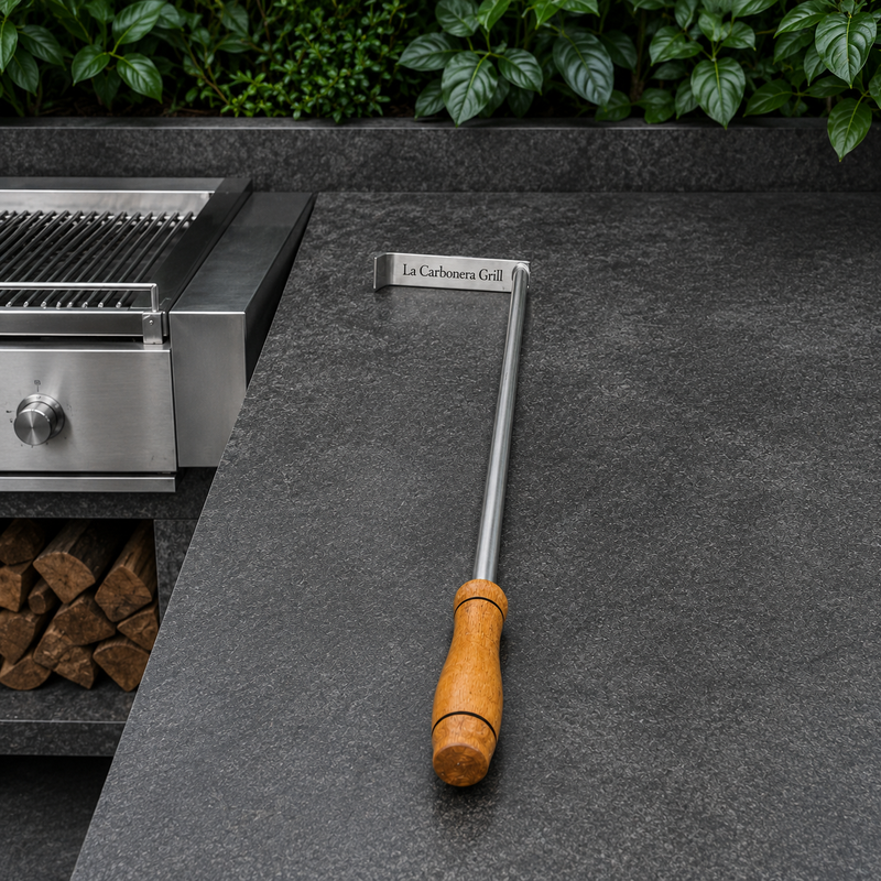 Cargue la imagen en el visor de la galería, Atizador para Brasas — La Carbonera Grill (50 cm)
